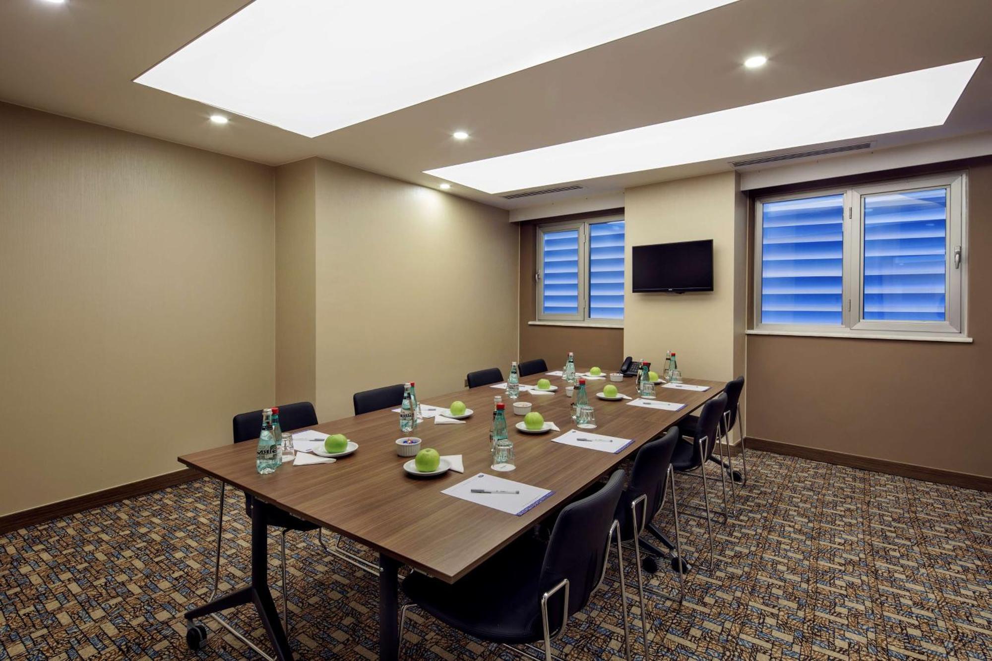 Hampton By Hilton Gaziantep Hotel Bagian luar foto